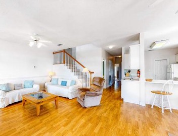 Friendly Duplex with Full Kitchen Central AC Washer Dryer & High-Speed WiFi 5