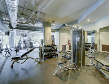 FRONTDESK Pointe on Rio Apts West Campus Austin 4