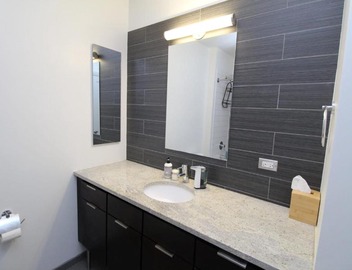 FRONTDESK Trendy Studio Apt in Hyde Park 4