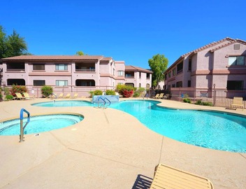 Gated 2/2 in Great North Scottsdale Location 5