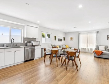 *Gateway to Hollywood: Newly Built Luxury Stay* 4