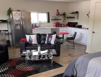 Gay owned fully renovated casita relaxation. Private and clothing optional. 2