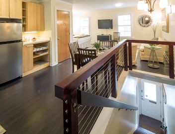 Getaway for Two Only Blocks from River Street by Lucky Savannah 4