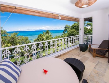 Glacis: Beach-front self-catering Villa 5