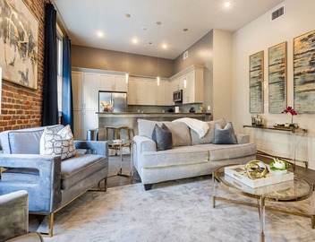 ✨GLAM MEETS DOWNTOWN HISTORIC CHARMER✨Spacious Corner Condo with Sleeper Sofa | The Stella 2