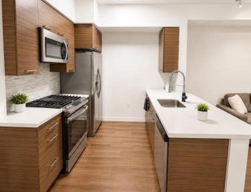 Glendale Luxe Stays - Downtown 5