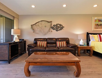 GOLF COURSE FRONT, OCEAN VIEW studio ** NEWLY REMODELLED** A210 4