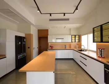 Golf View Penthouse/Rooftop Jacuzzi · 5BR · 3