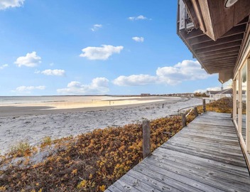 Goochs Only Beachside Cottage 3
