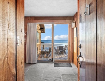 Goochs Only Beachside Cottage 4