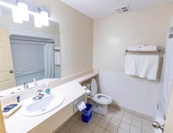 Gordon Hall Residence 5