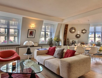Gorgeous 2 BD 2 BTH, with AC and nice view of St. Germain, insurance included 4