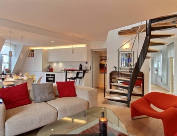 Gorgeous 2 BD 2 BTH, with AC and nice view of St. Germain, insurance included 3