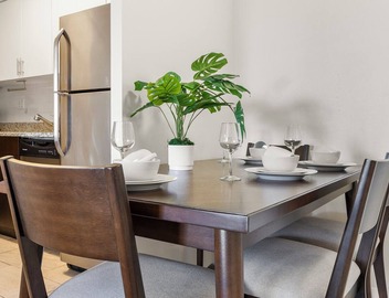 Gorgeous 2bd/1.5ba Next to BU 8jik 2
