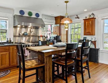 Gorgeous Cape Cod Mansion With Spa Near Beach 5