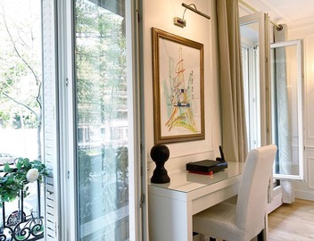 Gorgeous Light-Filled 2 Bedroom in the Sought-After Left Bank 3