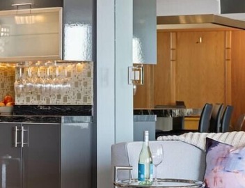 Gorgeous Luxury Highrise w/Spectacular Marina & Ocean Views 2