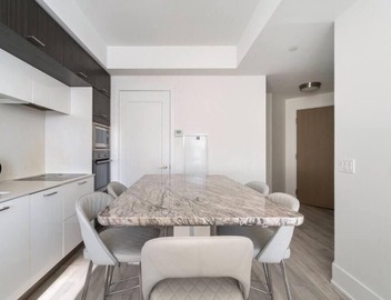 Gorgeous Waterfront Condo 3