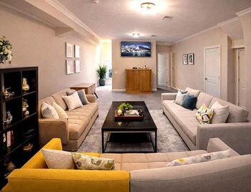 Grand DC Group Retreat Sleeps 22 6BR 14 Beds 2 Living Rooms Free Parking 5