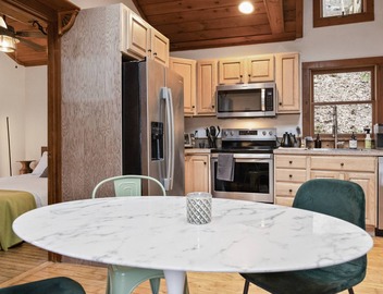 Great Fall pricing! Magical Views & Peaceful Vibes; private dock, kayaks, firepit, office! 4