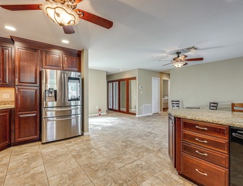 Great for Digital Nomads! Spacious Home in Largo 5