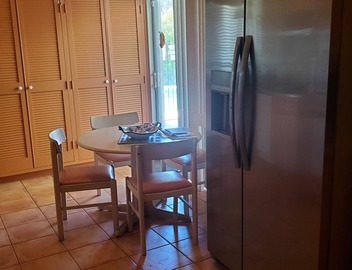 Great location & value! Large, beautiful home, private pool, tub 3