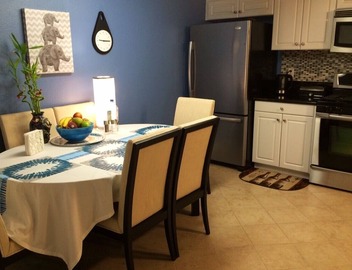 Great Placel! Modern Two Bedroom! CLOSE TO THE BEST LA AND DISNEY LAND CAN OFFER 5