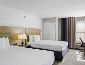 GreenTree Inn & Suites Phoenix Sky Harbor 3