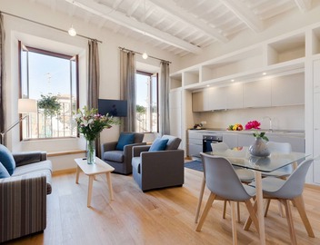 Grotta Pinta 11 | Bright and spacious in the center of Rome 2