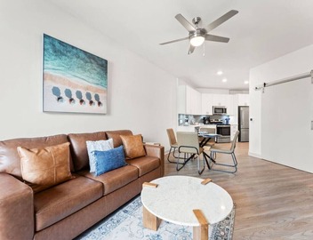 Guest Favorite! 8th Floor Luxe King Suite PetOK 4