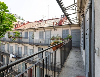 GuestHost - Loft studio apartment near Gae Aulenti! 4