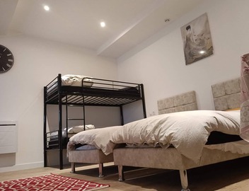 Guesthouse near Charles De Gaulle Airport 4