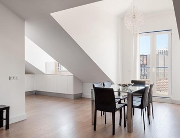 GuestReady - Gorgeous apt with river view 5