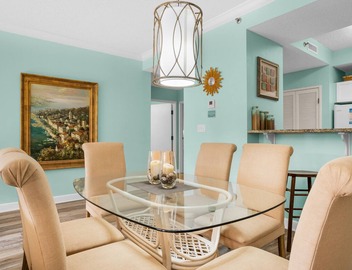 ⭐Gulf Front Pool-Gorgeous-Close to Beach-Balcony-2BR Summit at Tops'l 212⭐ 2