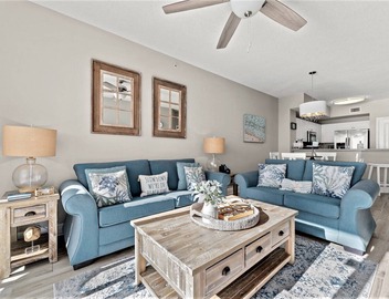GULF FRONT *Renovated* - 3 BR + Beach Chair Service ~ Owner Managed! 4