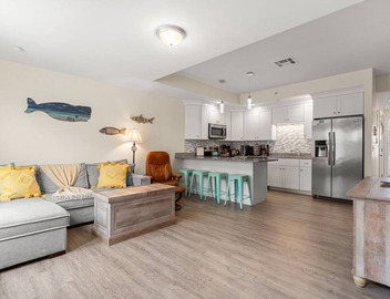 Hampton Beach Game House | Private Balcony | Views 2