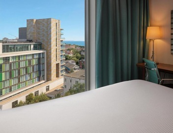 Hampton by Hilton Bournemouth 5