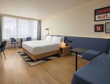 Hampton By Hilton Paris Saint Ouen 3