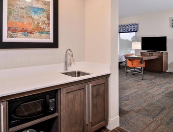 Hampton Inn Benson 4