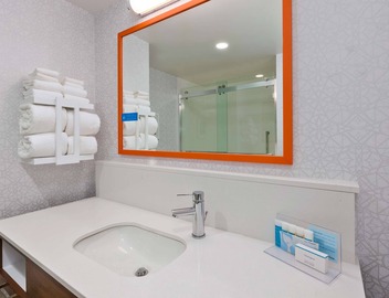 Hampton Inn Cape Cod Canal 5