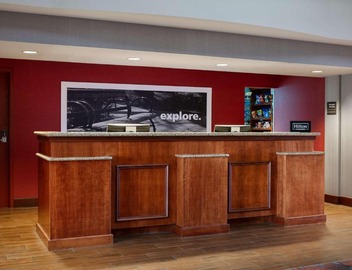 Hampton Inn Dubuque 3