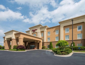 Hampton Inn Easley 3