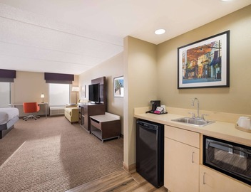 Hampton Inn McHenry 2