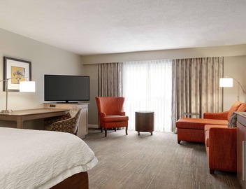 Hampton Inn New Orleans-St. Charles Ave./Garden District 2