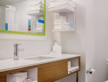 Hampton Inn Paramus 4
