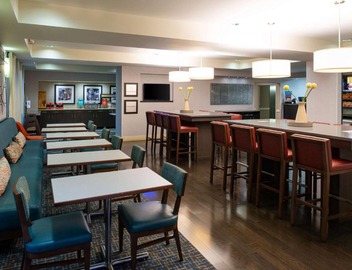Hampton Inn San Francisco - Daly City 5