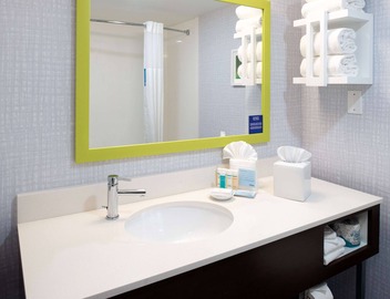 Hampton Inn San Francisco-Daly City 3