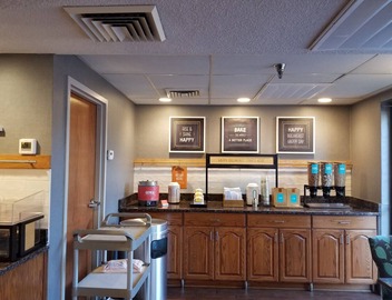 Hampton Inn Springfield-South 2
