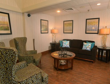 Hampton Inn Springfield-South 5