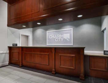Hampton Inn & Suites Baltimore Inner Harbor 5